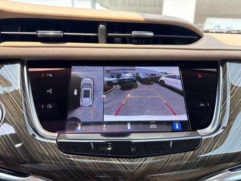 Used 2023 Cadillac XT6 Premium Luxury w/ Platinum Package AWD/4WD image 14
