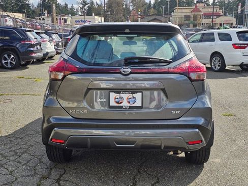 Used 2022 Nissan Kicks SR image 6