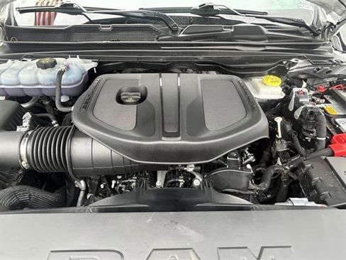 Used 2025 RAM 1500 Laramie AWD/4WD image 30