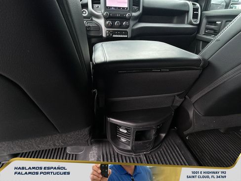Used 2024 RAM 3500 Tradesman w/ Chrome Appearance Group AWD/4WD image 28