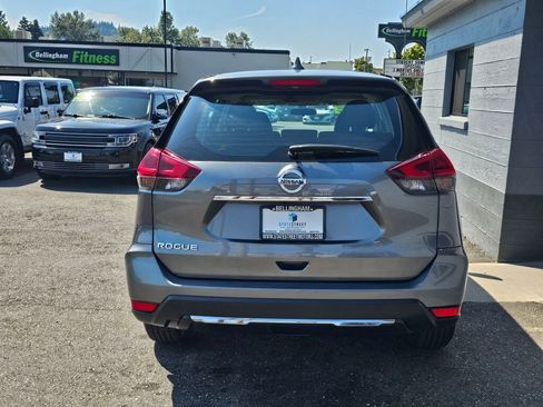 Used 2018 Nissan Rogue S image 5