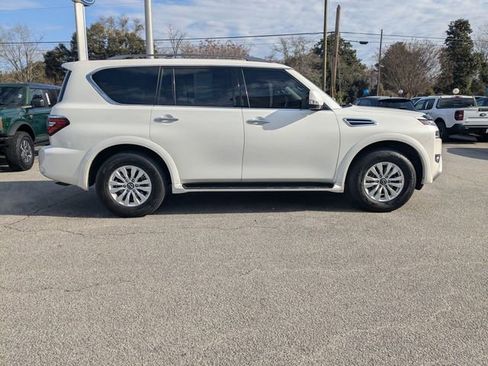 Used 2023 Nissan Armada SV image 2
