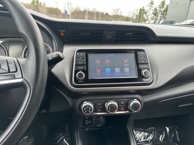 Used 2019 Nissan Kicks S FWD image 27