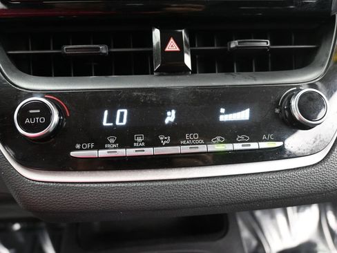 Used 2022 Toyota Corolla LE image 26