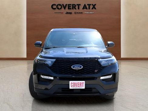 Used 2022 Ford Explorer ST w/ ST Street Pack image 8