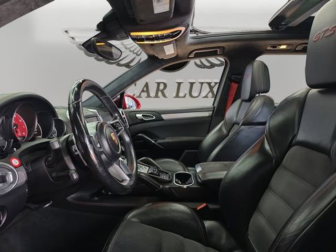 Used 2016 Porsche Cayenne GTS image 9