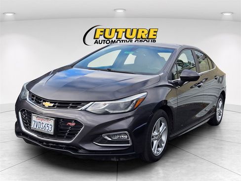 Used 2016 Chevrolet Cruze LT w/ Sun And Sound Package image 3