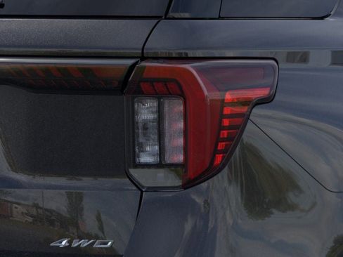 New 2026 Ford Explorer Platinum w/ LUX Leather Package AWD/4WD image 21