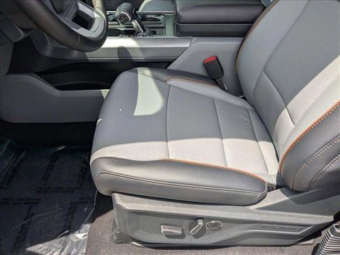 New 2025 Ford F150 Lariat w/ Equipment Group 502A High image 4