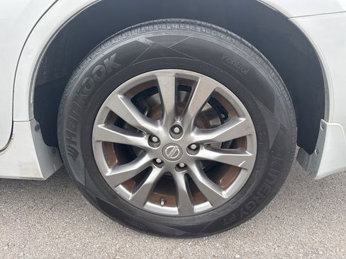 Used 2015 Nissan Altima 2.5 S w/ Sport Value Package FWD image 25
