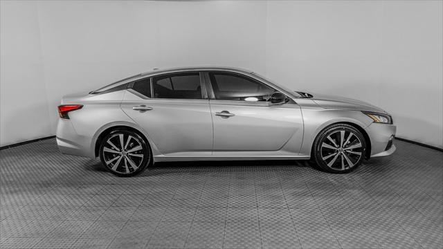 Used 2022 Nissan Altima 2.5 SR FWD image 9