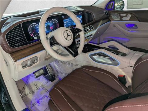 New 2026 Mercedes-Benz Maybach GLS 600 4MATIC image 3