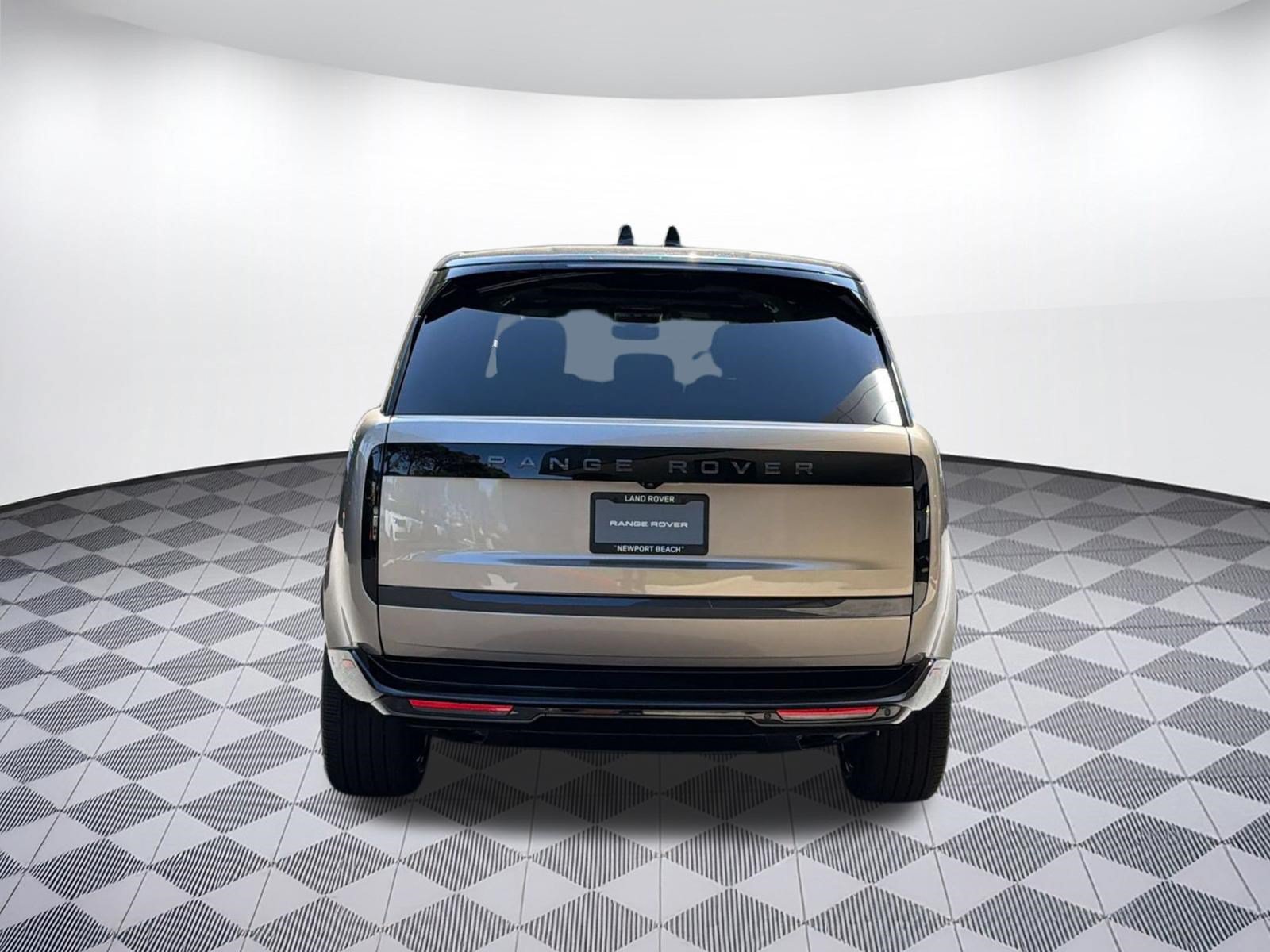 New 2026 Land Rover Range Rover Long Wheelbase SE AWD/4WD image 10