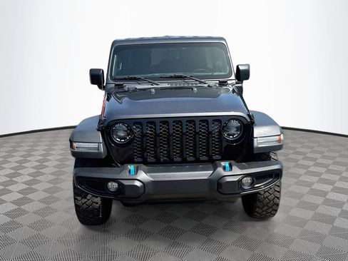 Used 2023 Jeep Wrangler Unlimited w/ Cold Weather Group AWD/4WD image 2