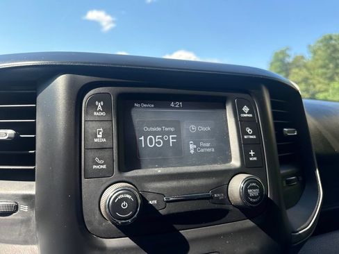 Used 2019 RAM 2500 Tradesman w/ Chrome Appearance Group AWD/4WD image 26