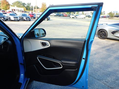 Used 2024 Kia Soul GT-Line image 15