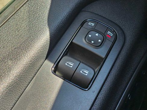 Used 2024 Mercedes-Benz Sprinter 3500 image 31