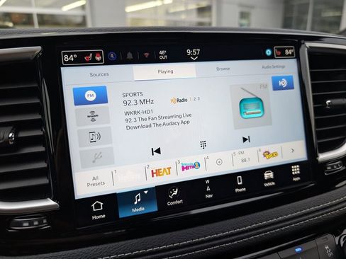 New 2026 Chrysler Pacifica Limited w/ S Appearance Package FWD image 26