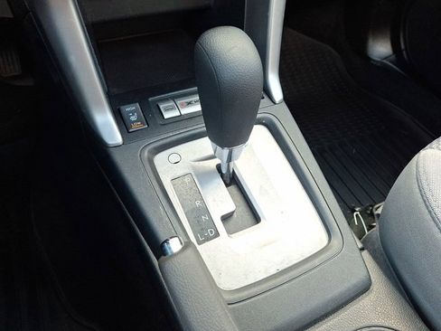 Used 2018 Subaru Forester 2.5i Premium w/ All-Weather Package image 18