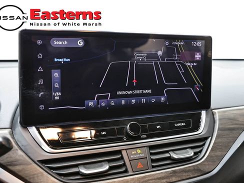 Used 2024 Nissan Altima 2.5 SL AWD/4WD image 18
