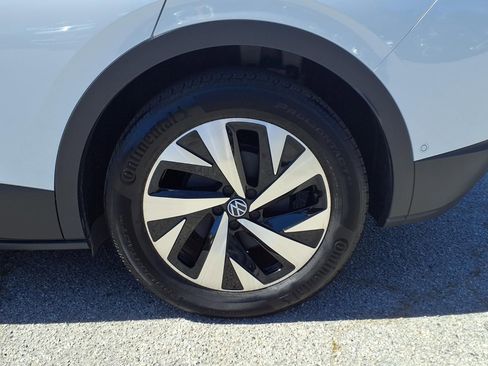 Certified 2023 Volkswagen ID.4 Pro image 4