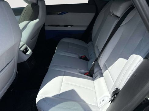 Used 2026 Cadillac Optiq Sport 1 w/ LPO, Floor Liner Package AWD/4WD image 33