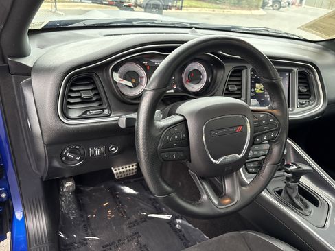 Used 2018 Dodge Challenger T/A image 19