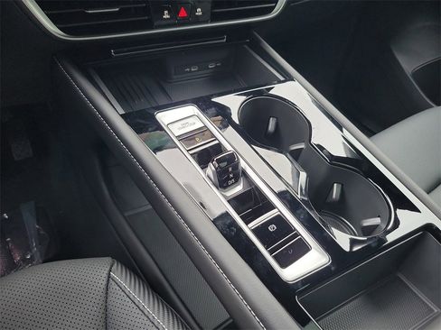 New 2026 Volkswagen Atlas Cross Sport SE image 10