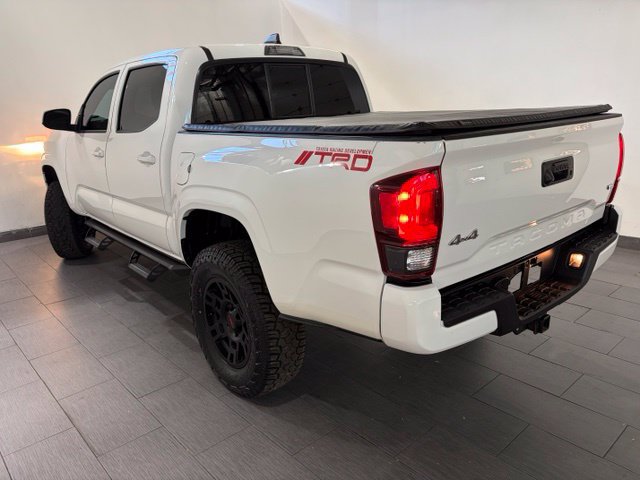 Used 2022 Toyota Tacoma SR AWD/4WD image 3