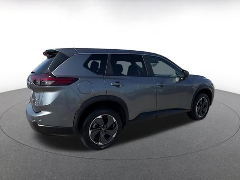 Used 2025 Nissan Rogue SV AWD/4WD image 14
