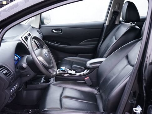 Used 2017 Nissan Leaf SL w/ Premium Package image 14