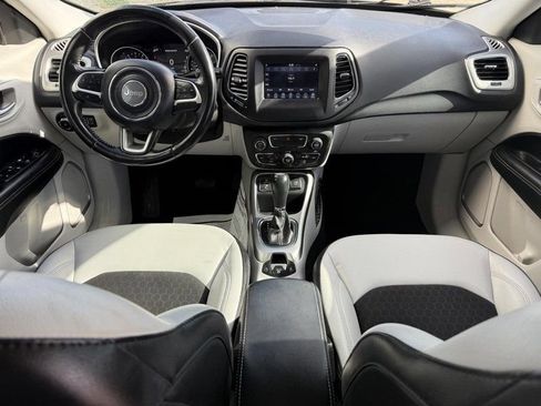 Used 2019 Jeep Compass Latitude w/ Popular Equipment Group FWD image 13