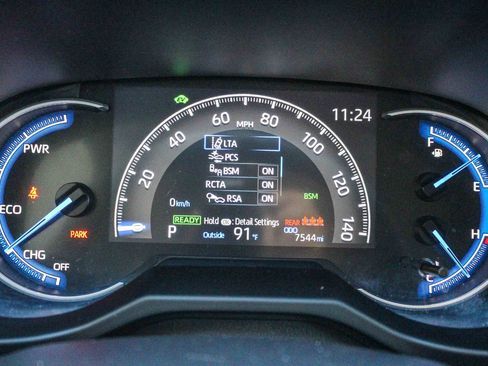 Used 2024 Toyota RAV4 XLE image 29