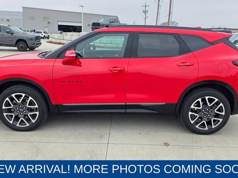 Used 2023 Chevrolet Blazer RS image 2