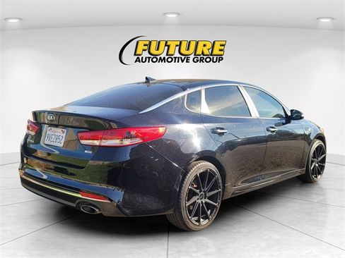 Used 2018 Kia Optima LX image 3