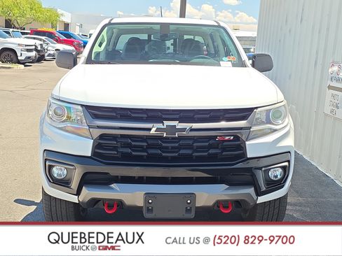 Used 2021 Chevrolet Colorado Z71 AWD/4WD image 2