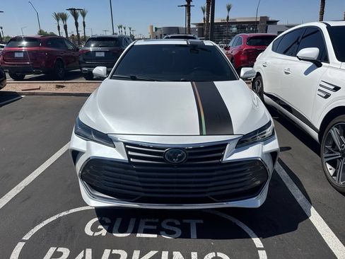 Used 2021 Toyota Avalon Limited w/ Advanced Safety Package FWD image 2