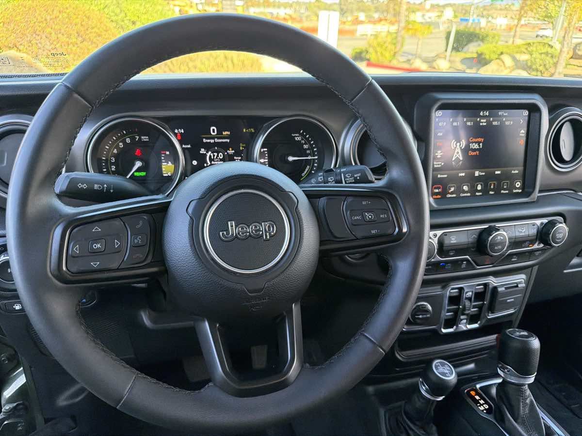 Used 2023 Jeep Wrangler Unlimited w/ 8.4" Radio Group AWD/4WD image 27