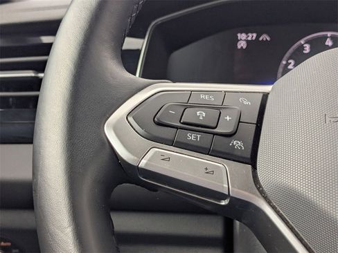 Used 2025 Volkswagen Jetta Sport image 17