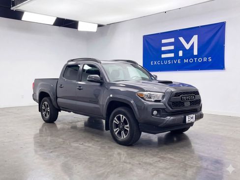 Used 2016 Toyota Tacoma TRD Sport w/ Towing Package image 1