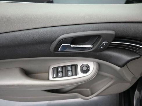 Used 2014 Chevrolet Malibu LS image 23