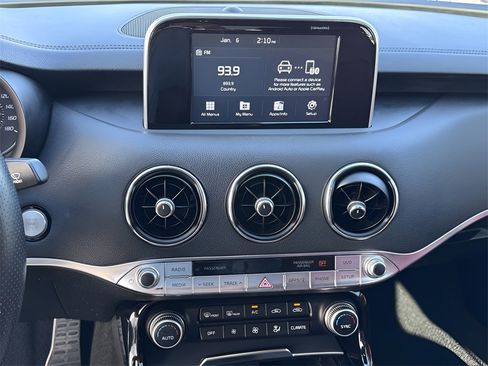 Used 2021 Kia Stinger GT image 7