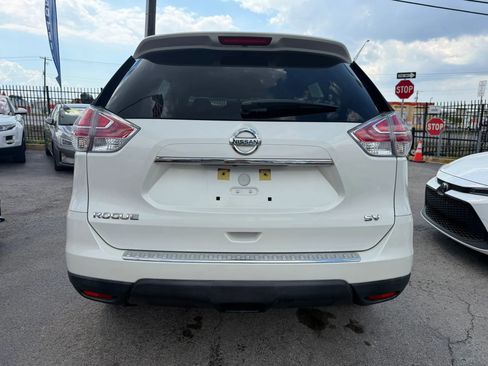 Used 2016 Nissan Rogue SV w/ SV Premium Package image 5