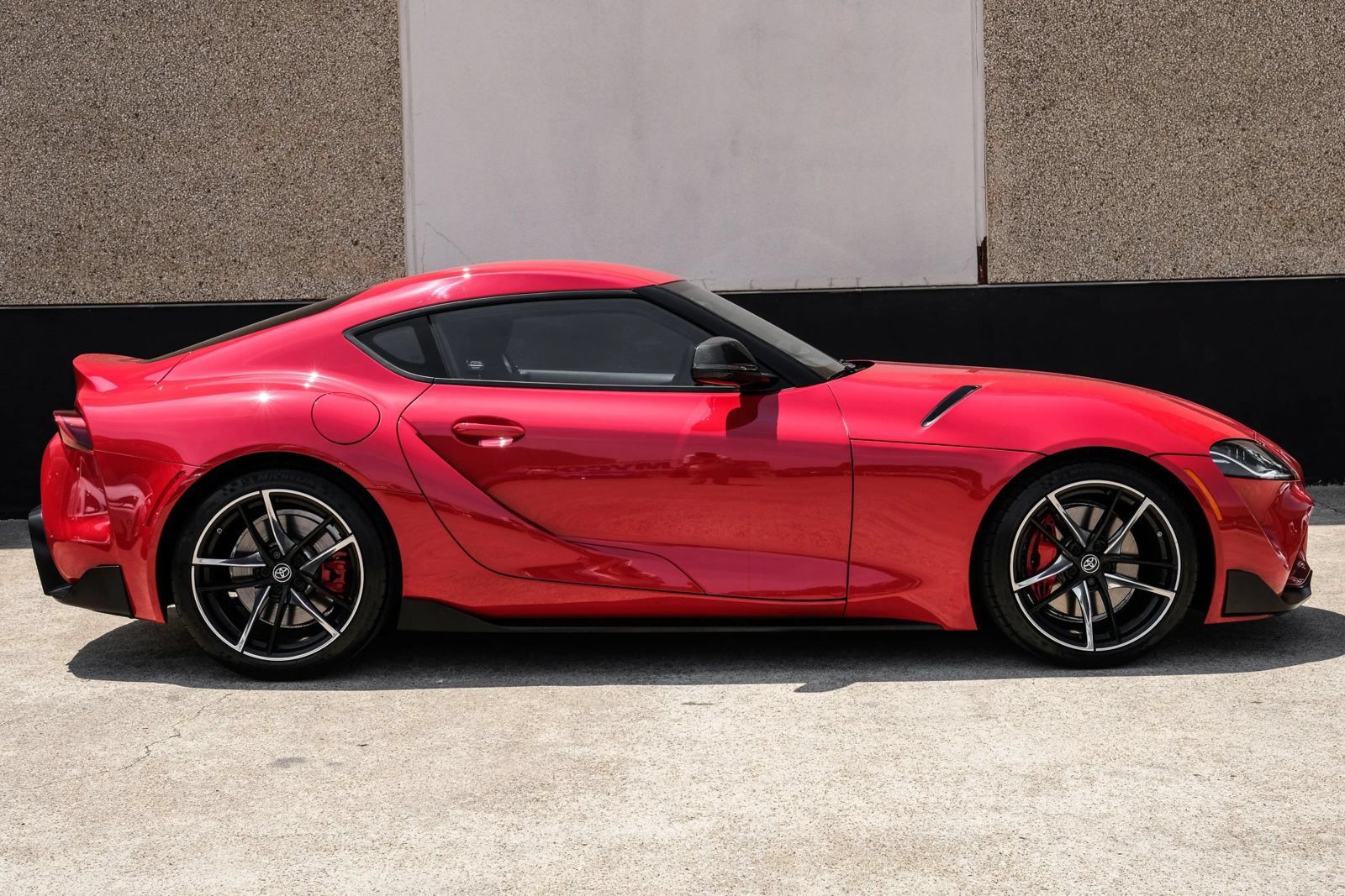 Used 2020 Toyota Supra Premium w/ Driver Assist Package RWD image 5