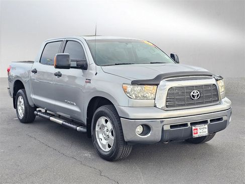 Used 2008 Toyota Tundra 4x4 CrewMax image 7