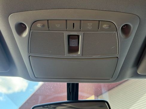 Used 2017 Nissan Murano Platinum w/ Platinum Technology Package FWD image 27