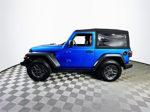 Used 2024 Jeep Wrangler Sport S image 4