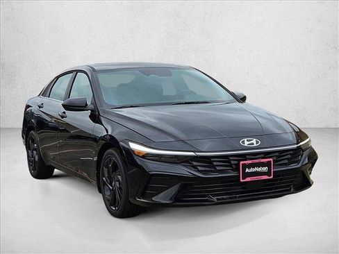 New 2026 Hyundai Elantra SEL Sport FWD image 7