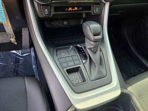 Used 2025 Toyota RAV4 LE image 22