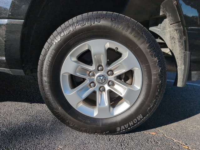 Used 2024 RAM 1500 Laramie AWD/4WD image 29